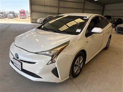2016 Toyota Prius   - Photo 3 - Lakewood, CA 90715