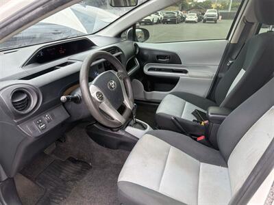2014 Toyota Prius C One   - Photo 4 - Lakewood, CA 90715