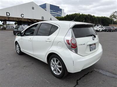 2014 Toyota Prius C One   - Photo 2 - Lakewood, CA 90715