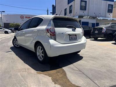 2014 Toyota Prius C One   - Photo 3 - Lakewood, CA 90715