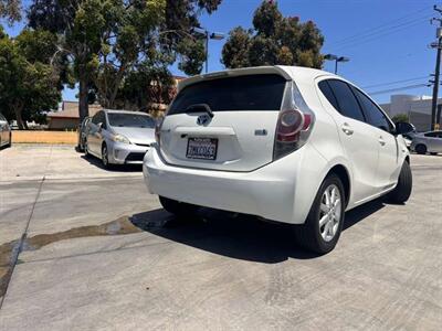 2014 Toyota Prius C One   - Photo 5 - Lakewood, CA 90715