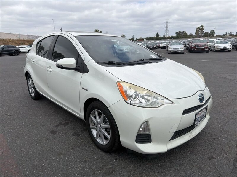 2014 Toyota Prius C One  