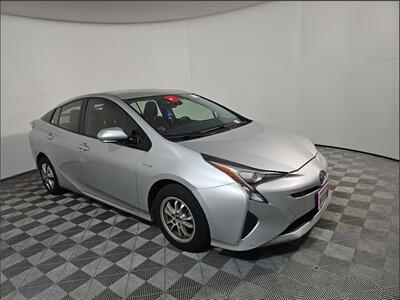 2017 Toyota Prius Two   - Photo 4 - Lakewood, CA 90715