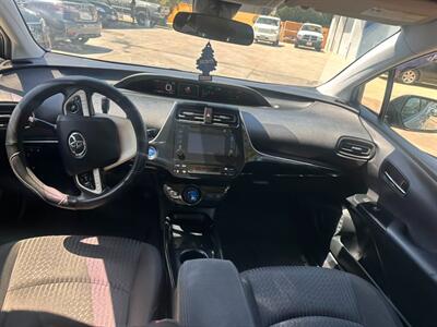 2017 Toyota Prius *   - Photo 6 - Lakewood, CA 90715