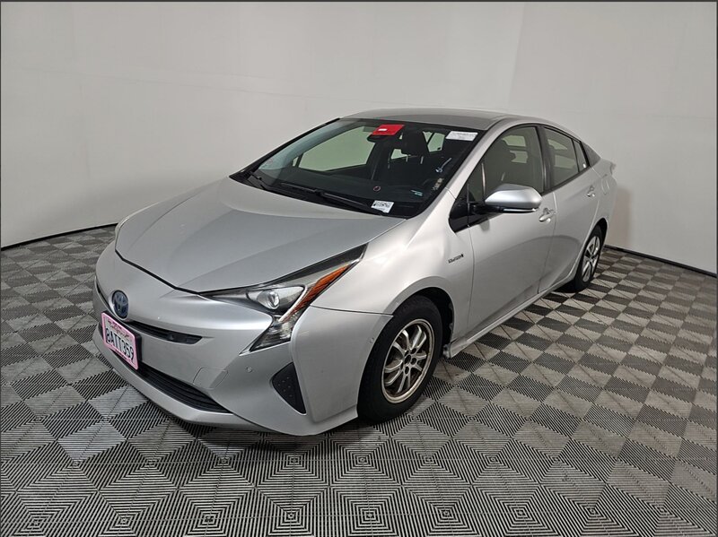 2017 Toyota Prius Two   - Photo 1 - Lakewood, CA 90715