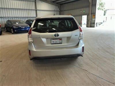 2015 Toyota Prius v 04/24/2026 VENTA OLGA   - Photo 8 - Lakewood, CA 90715