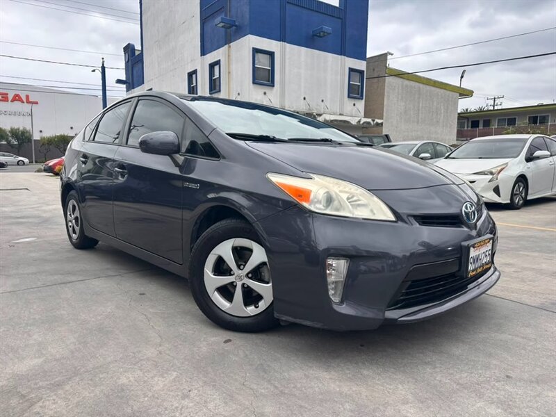 2015 Toyota Prius Three   - Photo 1 - Lakewood, CA 90715