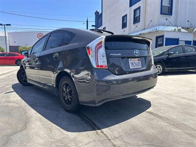 2015 Toyota Prius   - Photo 3 - Lakewood, CA 90715