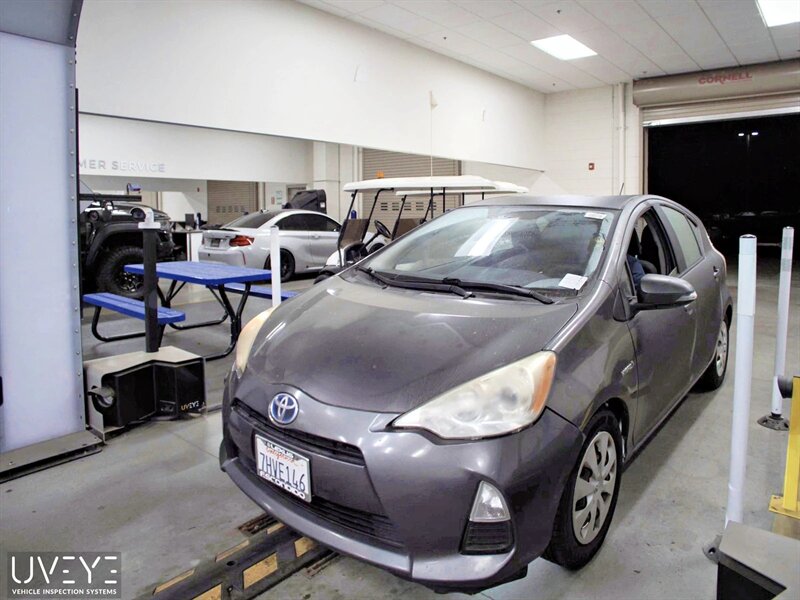 2013 Toyota Prius c   - Photo 1 - Lakewood, CA 90715