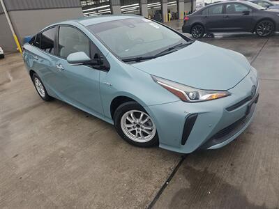 2019 Toyota Prius LE - Photo 3 - Lakewood, CA 90715