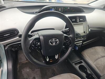 2019 Toyota Prius LE - Photo 8 - Lakewood, CA 90715