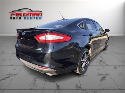 2016 Ford Fusion SE   - Photo 5 - Greensburg, IN 47240-9353