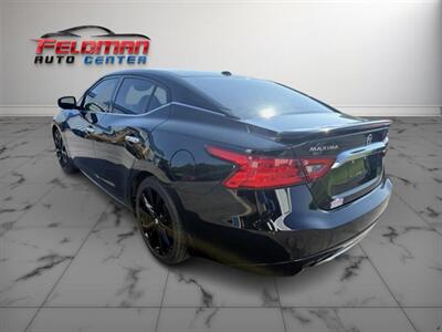 2017 Nissan Maxima 3.5 SR   - Photo 9 - Greensburg, IN 47240-9353