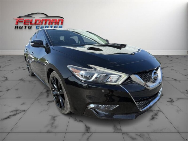 2017 Nissan Maxima 3.5 SR - Photo 1 - Greensburg, IN 47240-9353