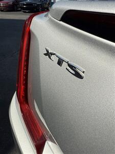 2019 Cadillac XTS Luxury   - Photo 17 - Greensburg, IN 47240-9353
