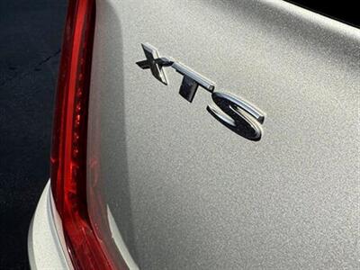 2019 Cadillac XTS Luxury   - Photo 17 - Greensburg, IN 47240-9353