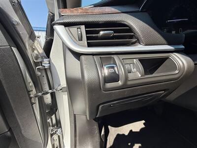 2019 Cadillac XTS Luxury   - Photo 14 - Greensburg, IN 47240-9353