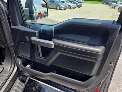 2019 Ford F-150 XLT   - Photo 8 - Greensburg, IN 47240-9353