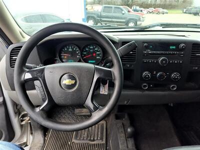 2010 Chevrolet Silverado 1500 LS  4x4 - Photo 13 - Greensburg, IN 47240-9353