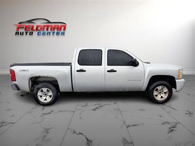 2010 Chevrolet Silverado 1500 LS  4x4 - Photo 6 - Greensburg, IN 47240-9353