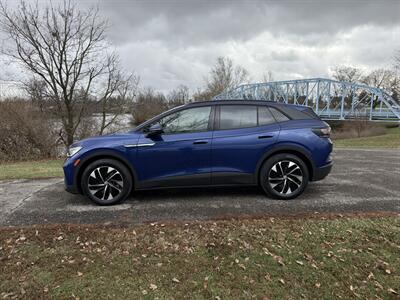 2021 Volkswagen ID.4 Pro S   - Photo 2 - Greensburg, IN 47240-9353