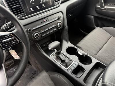 2020 Kia Sportage LX   - Photo 16 - Greensburg, IN 47240-9353