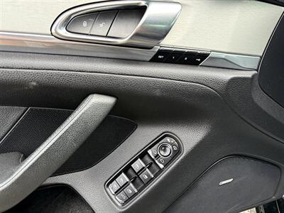 2014 Porsche Panamera S E-Hybrid   - Photo 12 - Greensburg, IN 47240-9353