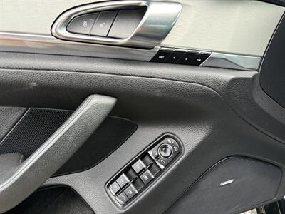 2014 Porsche Panamera S E-Hybrid   - Photo 12 - Greensburg, IN 47240-9353