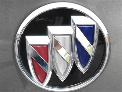 2018 Buick Regal Sportback Essence   - Photo 47 - Greensburg, IN 47240-9353