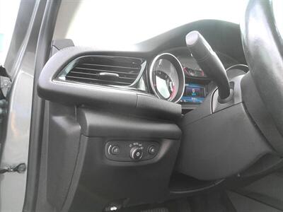 2018 Buick Regal Sportback Essence   - Photo 14 - Greensburg, IN 47240-9353
