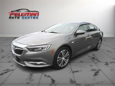 2018 Buick Regal Sportback Essence   - Photo 1 - Greensburg, IN 47240-9353