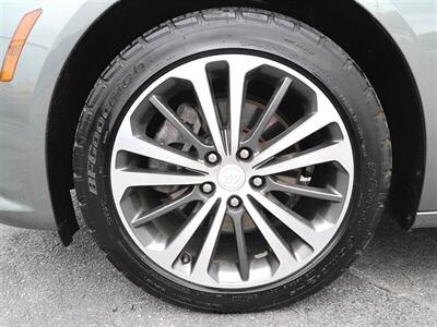 2018 Buick Regal Sportback Essence   - Photo 50 - Greensburg, IN 47240-9353