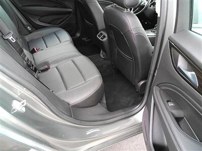 2018 Buick Regal Sportback Essence   - Photo 32 - Greensburg, IN 47240-9353