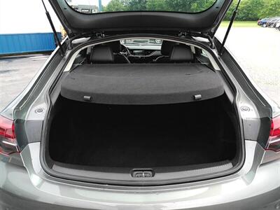 2018 Buick Regal Sportback Essence   - Photo 30 - Greensburg, IN 47240-9353