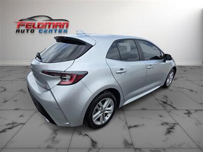 2020 Toyota Corolla Hatchback SE   - Photo 7 - Greensburg, IN 47240-9353