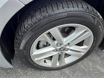 2020 Toyota Corolla Hatchback SE   - Photo 38 - Greensburg, IN 47240-9353