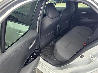 2020 Toyota Corolla Hatchback SE   - Photo 25 - Greensburg, IN 47240-9353