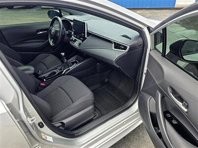 2020 Toyota Corolla Hatchback SE   - Photo 31 - Greensburg, IN 47240-9353