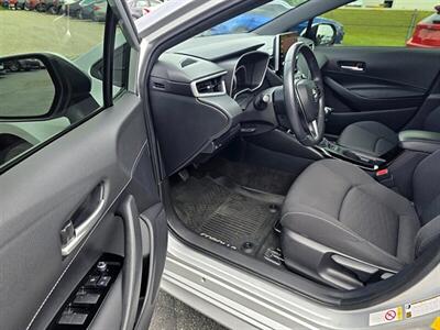 2020 Toyota Corolla Hatchback SE   - Photo 14 - Greensburg, IN 47240-9353