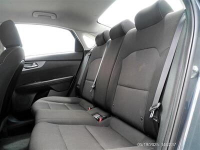 2021 Kia Forte LXS   - Photo 32 - Greensburg, IN 47240-9353