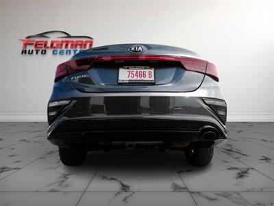 2021 Kia Forte LXS   - Photo 6 - Greensburg, IN 47240-9353