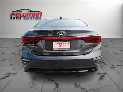 2021 Kia Forte LXS   - Photo 4 - Greensburg, IN 47240-9353