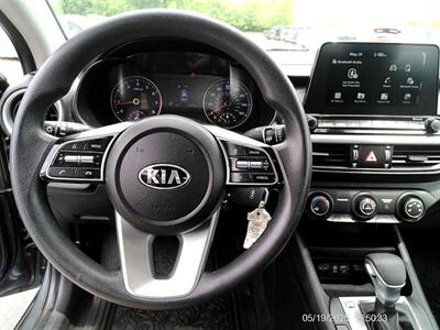 2021 Kia Forte LXS   - Photo 18 - Greensburg, IN 47240-9353