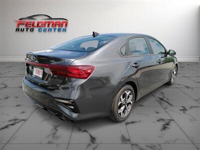 2021 Kia Forte LXS   - Photo 7 - Greensburg, IN 47240-9353