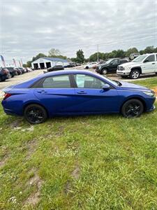 2023 Hyundai ELANTRA SEL - Photo 6 - Greensburg, IN 47240-9353