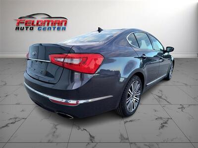 2014 Kia Cadenza Premium   - Photo 5 - Greensburg, IN 47240-9353