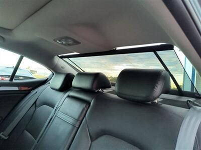 2014 Kia Cadenza Premium   - Photo 24 - Greensburg, IN 47240-9353