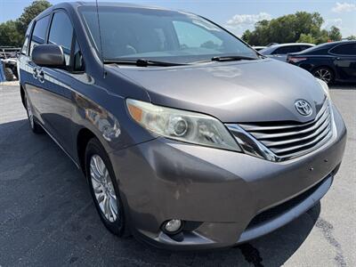 2011 Toyota Sienna XLE 8-Passenger   - Photo 15 - Greensburg, IN 47240-9353