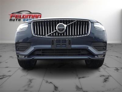 2022 Volvo XC90 T6 Momentum 7-Passenger   - Photo 12 - Greensburg, IN 47240-9353