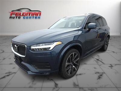 2022 Volvo XC90 T6 Momentum 7-Passenger  